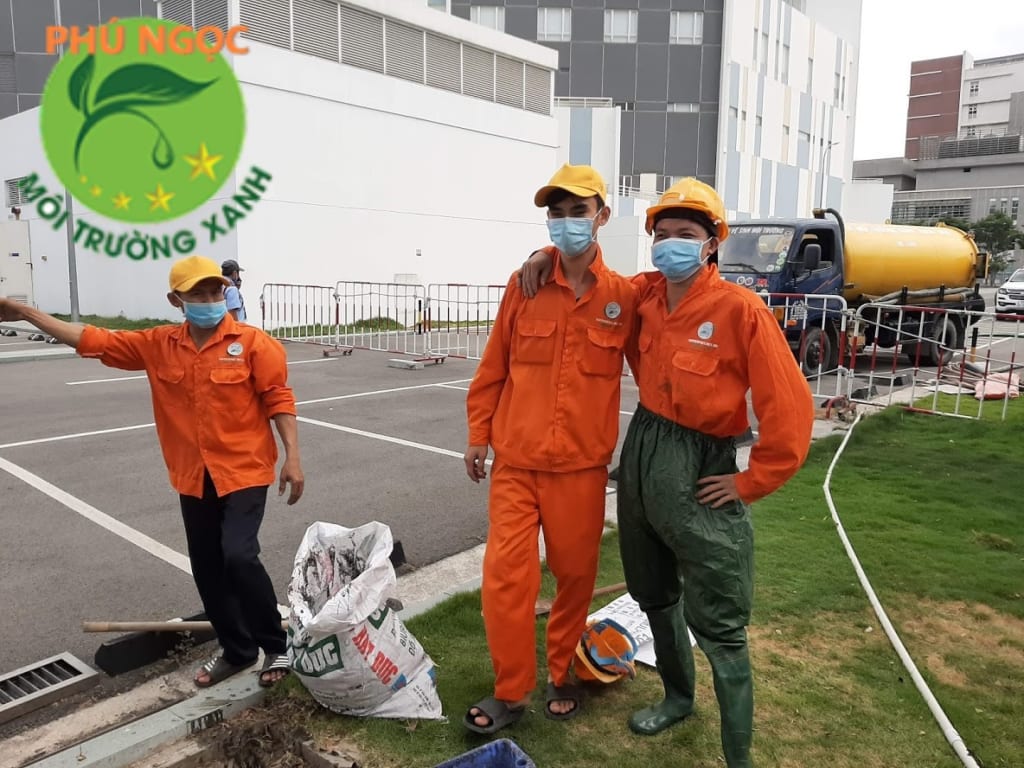 Đội thợ Hút Hầm Cầu Đà Nẵng
