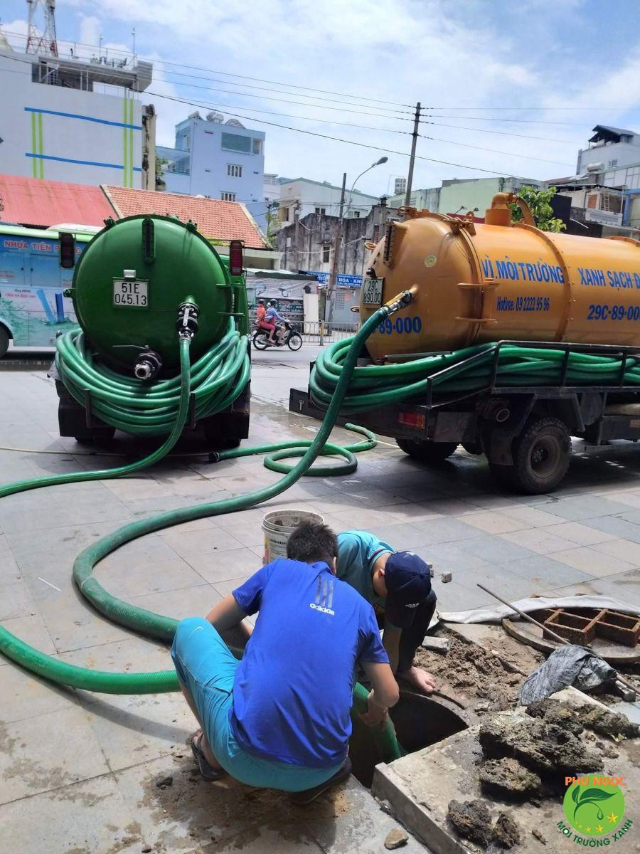 Hút hầm cầu huyện Cái Nước - Phú Ngọc giá cạnh tranh - hút hầm cầu cái nước